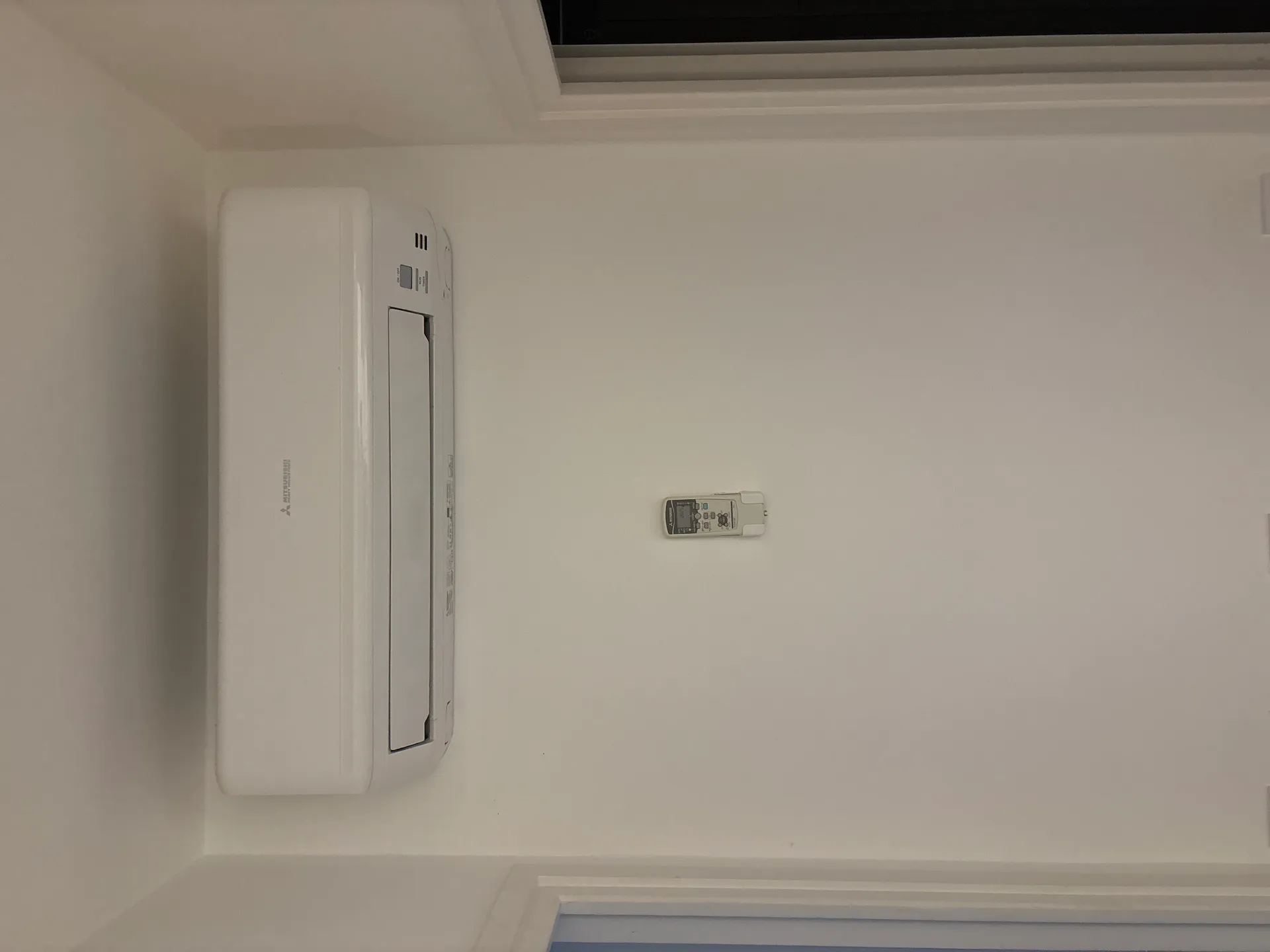 Climatisation réversible bi-split — Appartement Nice (06)